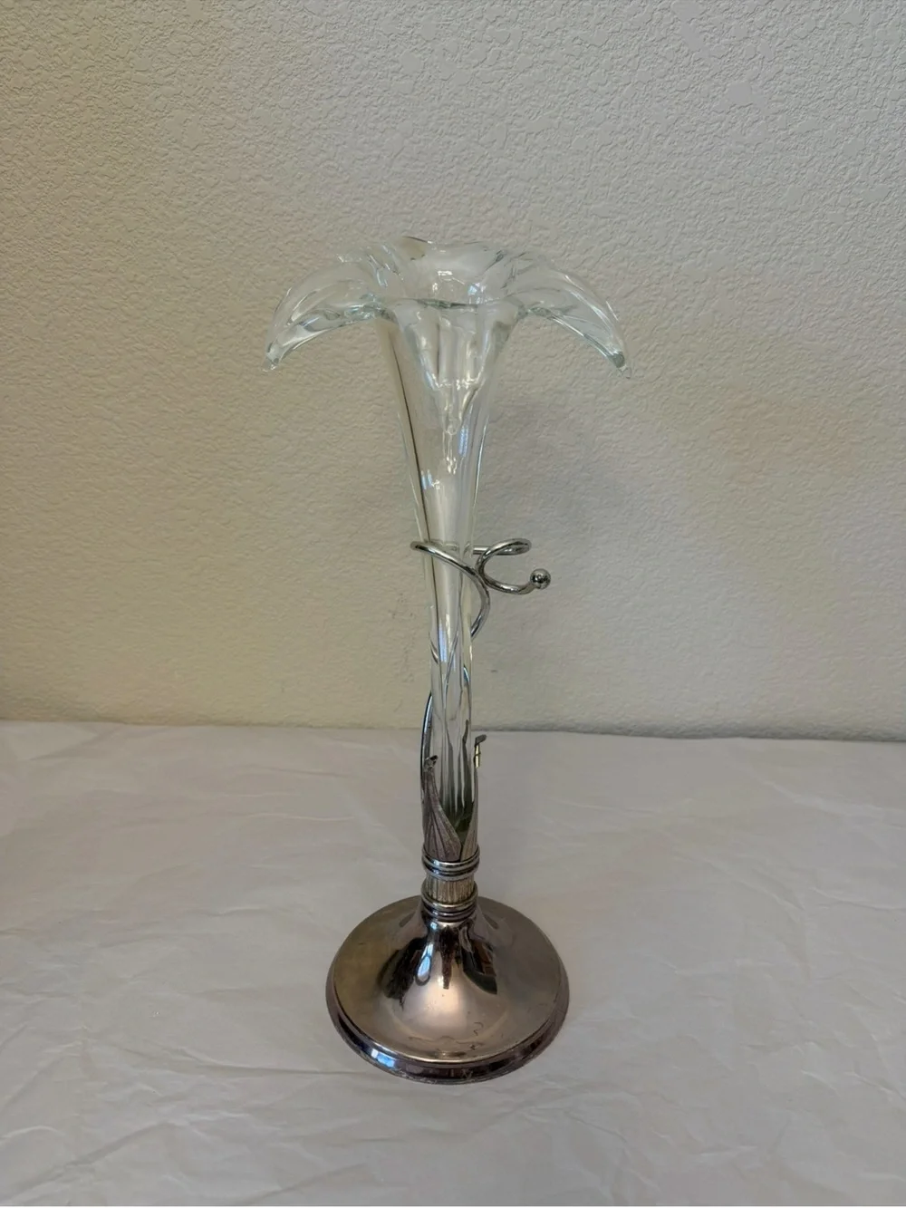 Vintage Clear Glass lily in bloom Vase with patina Silver-Tone Base patina